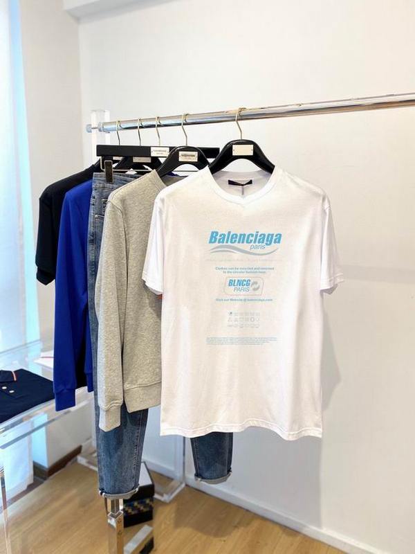 Balenciaga Men's T-shirts 125